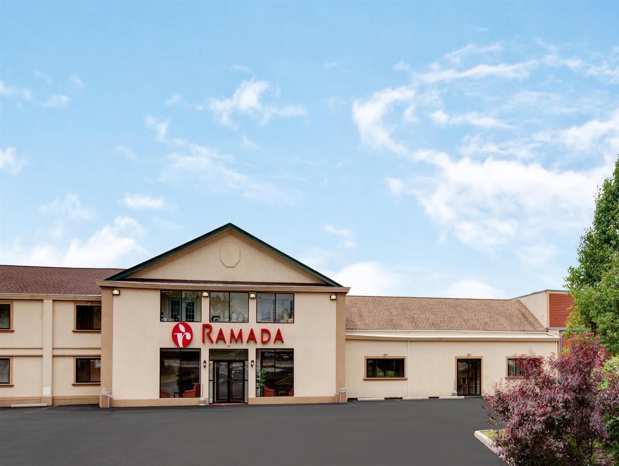 Ramada Inn Flemington Exterior photo